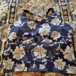 Floral Crop Top in Navy and White